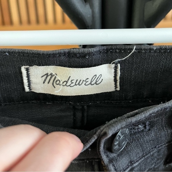 Madewell 9" Mid-Rise Skinny Jeans in Black Sea - Picture 6 of 9